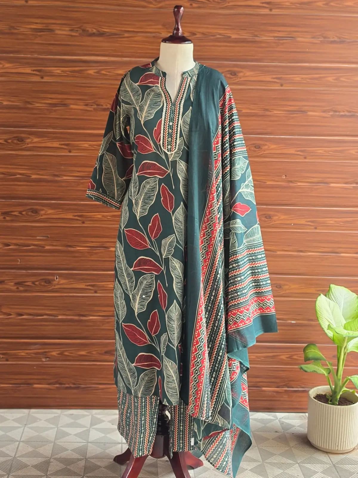 Green Suit — image 1